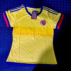 Beautiful brand new Colombia women jersey